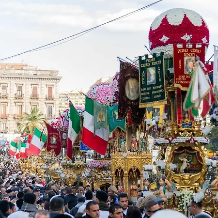 Essenza Del Tempo Catánia